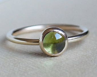 Solid Gold Peridot Ring, 9K Stacking Ring, August Birthstone Ring, Dainty Gemstone Ring, Peridot Statement Ring