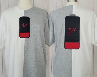 Batterij T-shirt (XL) | Two Tone Split Tshirt | Leeg 1% vermoeid uitgeput Grappig sarcastisch | Mismatched mis match half en half