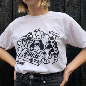 Fairy Musician Dog Tee image 1