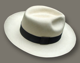 Genuine Panama Hat from Montecristi "Clásico" Superfino