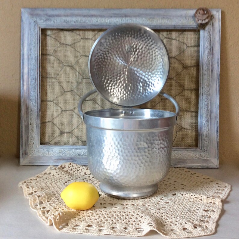 Vintage Ice Bucket Hammered Aluminum Made In Italy Mcm Tiki Bar Patio Pool Shabby Chic 1950 S Sy Retro Barware Man Cave - Tiki Bar Patio Set Vintage Ice Bucket Hammered Aluminum Made In Italy Mcm Tiki Bar Patio Pool Shabby Chic 1950 S Sy Retro Barware Man Cave - Tiki Bar Patio Set