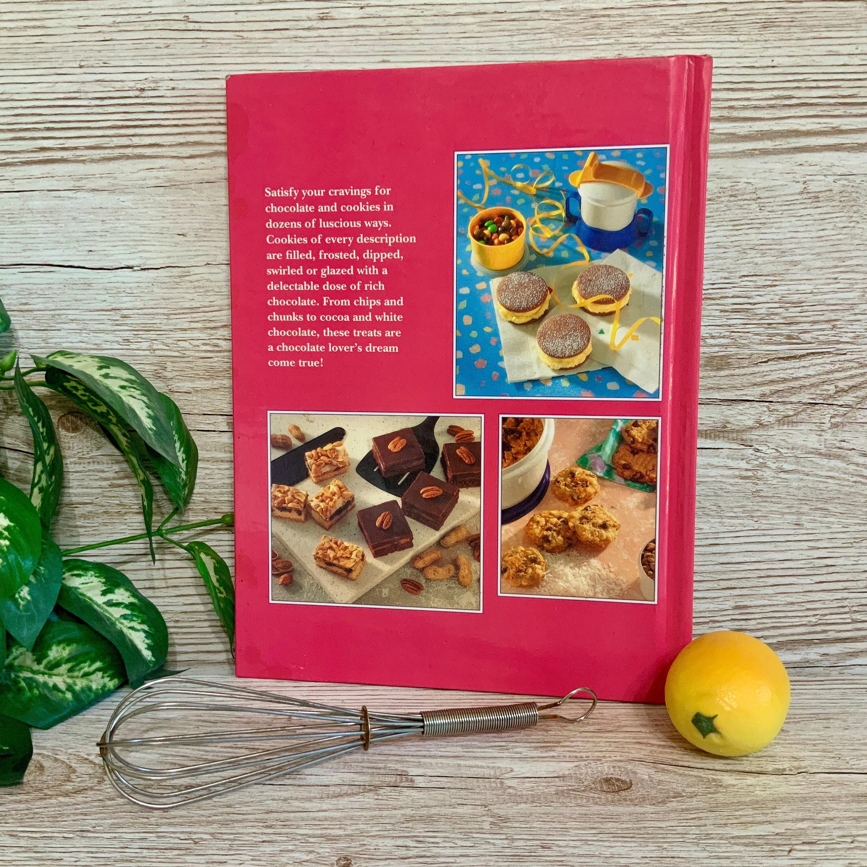1993 Tupperware Chocolate Lovers Cookies Cookbook 