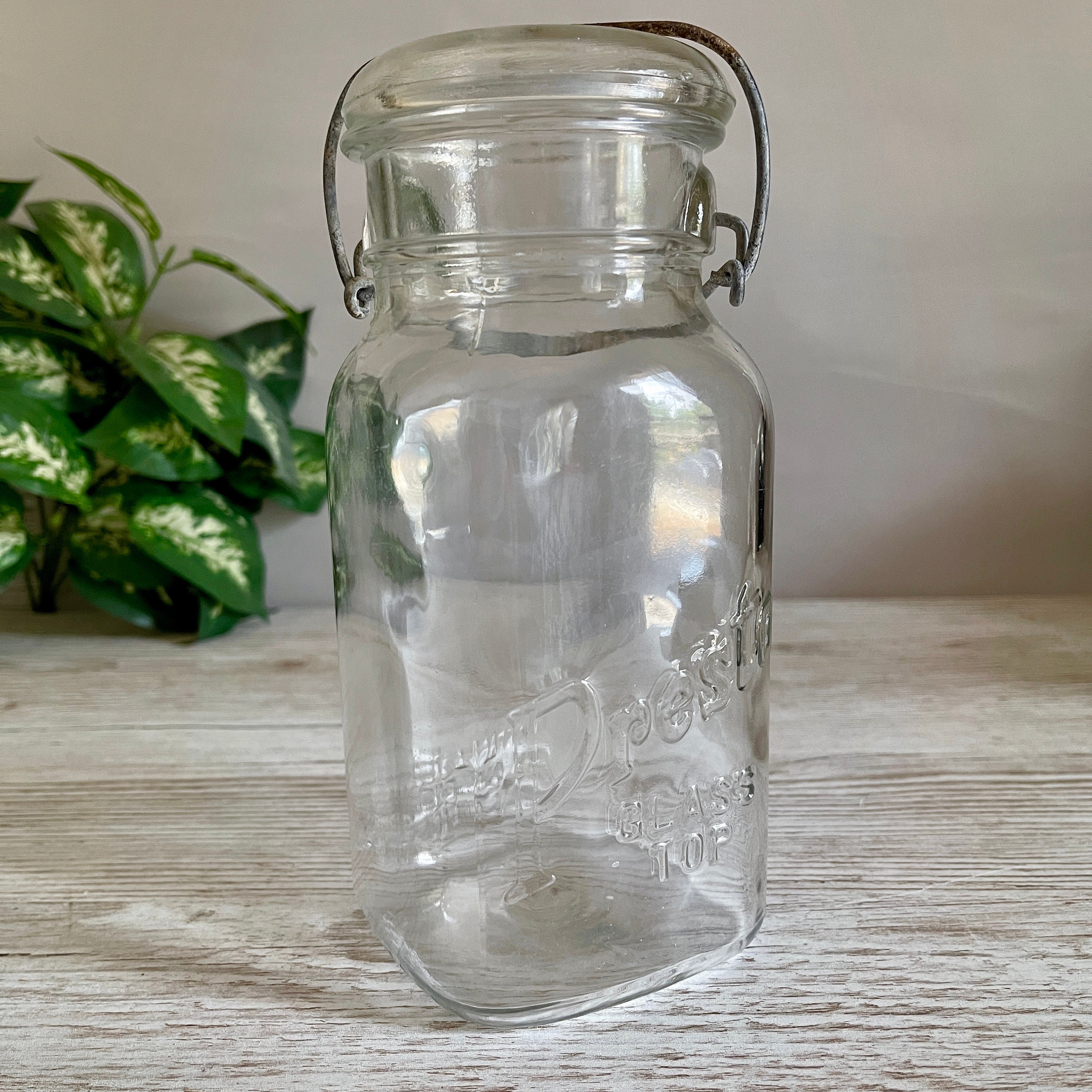 Clearance - .75-1 oz Wide Mouth Glass Jars