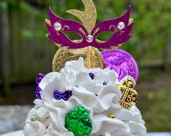 Fake Mardi Gras cupcakes with Glitter mask, Parade