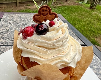 Faux Gingerbread cupcakes with Cream Cheese Frosting with Berries