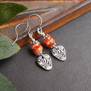 Small Spiny Oyster Earrings, Rustic Orange Shell & Silver Flower Charm Dangles, Dainty Colorful Southwestern Jewelry, Boho Gifts for Her