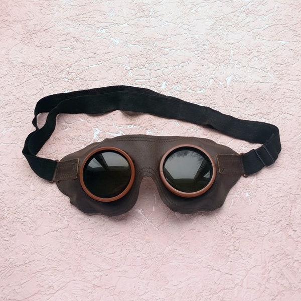 Soviet military goggles. Old Air Force Pilot Glasses