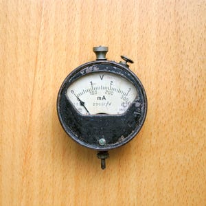 Pocket Voltmeter-Milliammeter (1937 year)