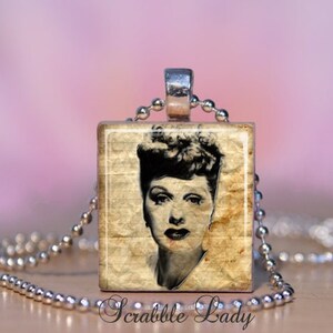 I love top lucy necklace