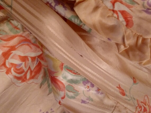 Needs Repair Antique 1940's Satiny Robe Dressing … - image 6