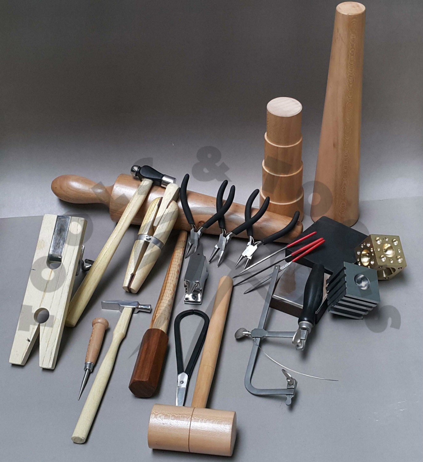 Kit de herramientas de joyería para principiantes - para martillar y  estampar x1 - Perles & Co