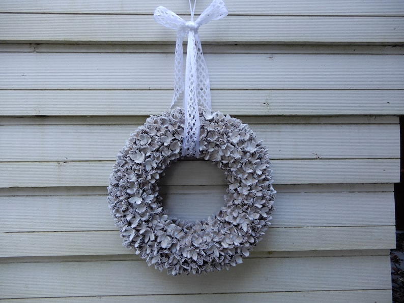 Wedding Woodland Craft Handmade Winter Wreath 14 Beechnuts with White Lattice Satin Bow Seed Pods Cones Home Decor Nuts