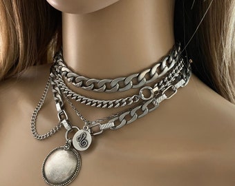 Collier court multi couches argent mat et brillant pour femme - Collier chaîne gourmette avec gros pendentif - collier audacieux en acier