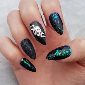 Holographic Black | Gothic Skull Charm | Crystals | Hand Painted False Nails | Little Nail Designs