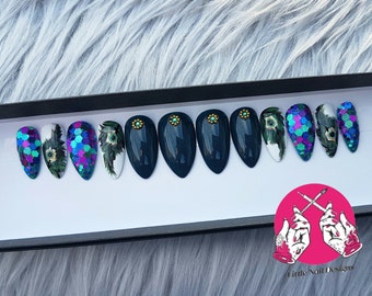 Peacock Feather Hand Painted False Nails | Emerald Green | Gifts for her | Little Nail Designs