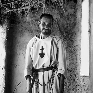 Beato Carlos de Foucauld, c. 1907 – Restauración exclusiva – Impresión artística católica – Calidad de archivo – Donación católica
