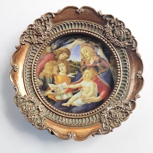 Madonna of the Magnificat by Botticelli  – Choice of Frames