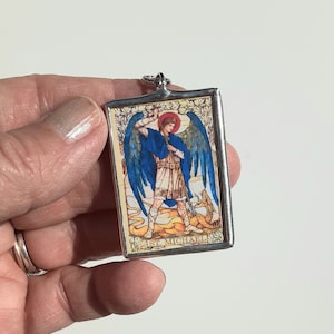 Heiliger Michael der Erzengel - von Buntglas Bild - Löt und Glas Medaille - Jungen Konfirmation