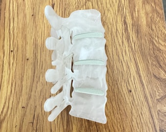 Spine Hair Clip
