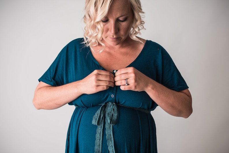 labor and postpartum gown
