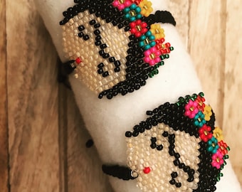 Pulsera ajustable de cuentas de Frida Kahlo hecha a mano