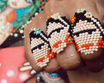 Anillo Frida de cuentas hecho a mano - Joyería bohemia huichol mexicana, talla 6