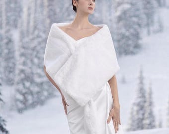 White Faux Fur Wedding Shawl for Elegant Bride | Bridesmaid Fur Wrap