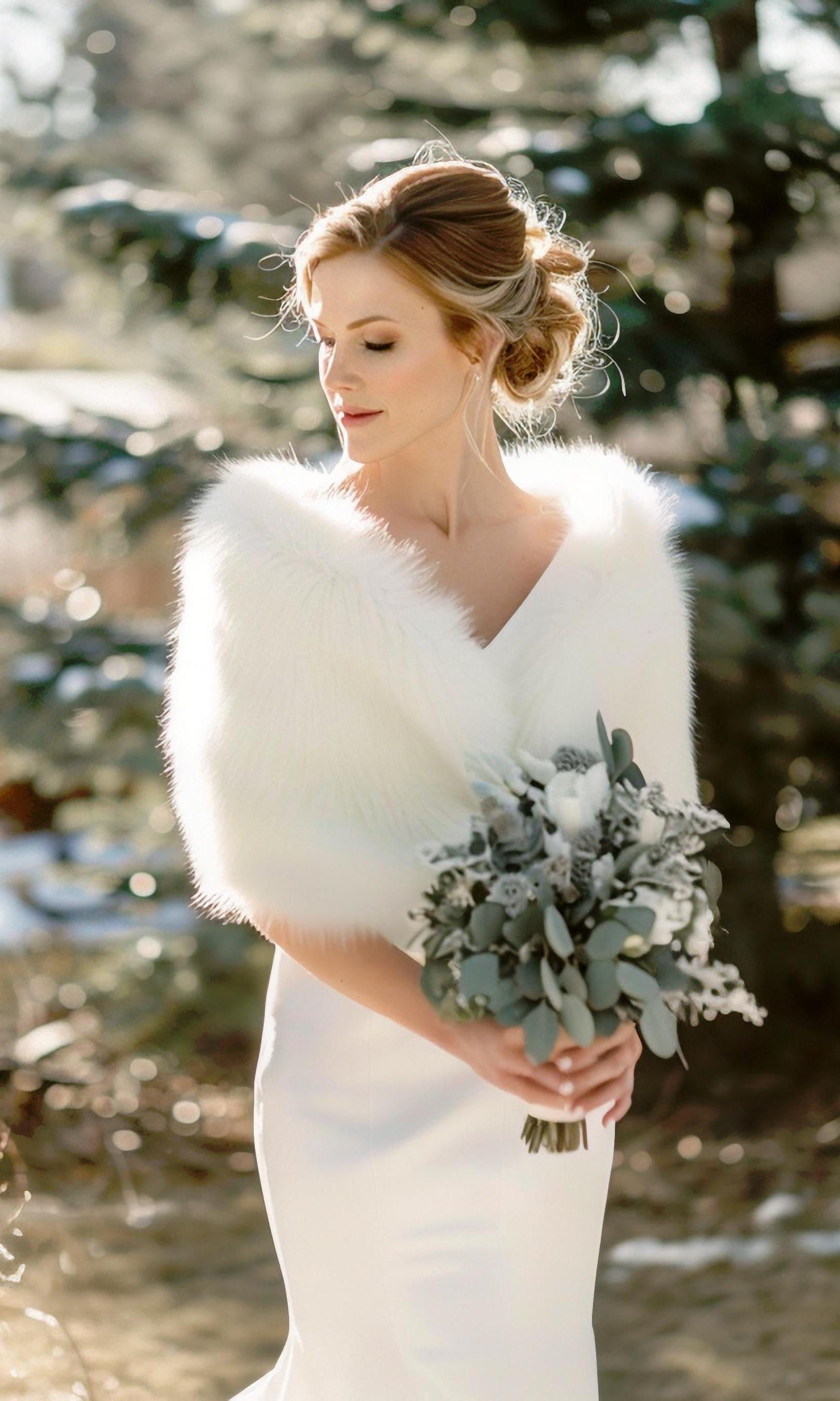 FlyGulls Scialle di lusso in finta pelliccia bianca cappotto per sposa e damigelle d'onore mantello da sposa invernale in pelliccia sintetica per abiti da sera per matrimoni, bianco, Etichettalia