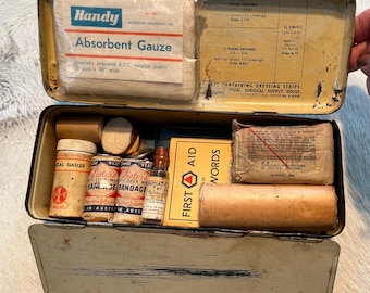 Vintage First Aid Kit - Etsy