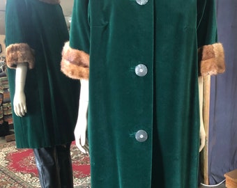 1960’s amazing green velvet swing coat