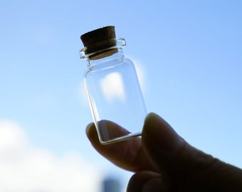 Mini Glass Bottles with Corks, Wedding Favors, 7ml (75Pcs)