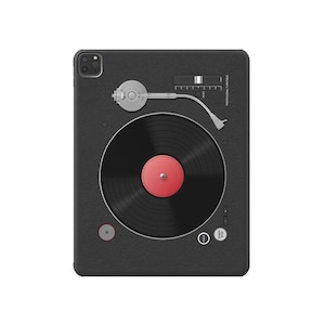 Può includere: Illustrazione in bianco e nero di un giradischi con un centro rosso su uno sfondo nero. Il testo "PROFESSIONAL TURNTABLE" è stampato sul lato destro dell'immagine.