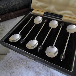 Vintage Set of 6 Silver Plated Coffee Bean Spoons - Coffee Spoons/Demitasse Spoons - circa 1950&#39;s