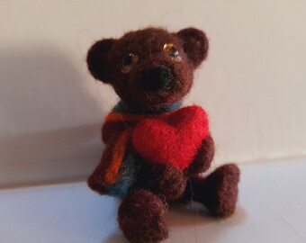 Needlefelt brown bear miniature holding a red heart, cute collectable or gift