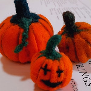 Set of three miniatures, handmade felt pumpkin decoration, for Halloween or Fall / Autumn.