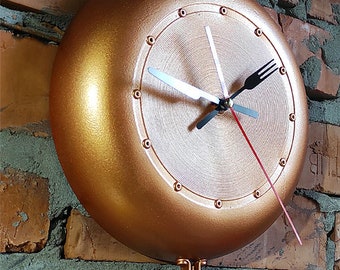 Metal Art / Wall Clock “LuckyTime” by “Copper Cat Art Group”/ Dieselpunk / Bracket clock / Steampunk Clock / Industrial