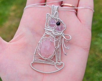 Grand collier en argent sterling à pendentif chat et quartz rose