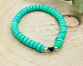 Perlenarmband aus Katsuki Perlen, sommerliches Polymer Armband, schlichtes zartes Armband in grün, Freundschaftsarmband, Geschenk