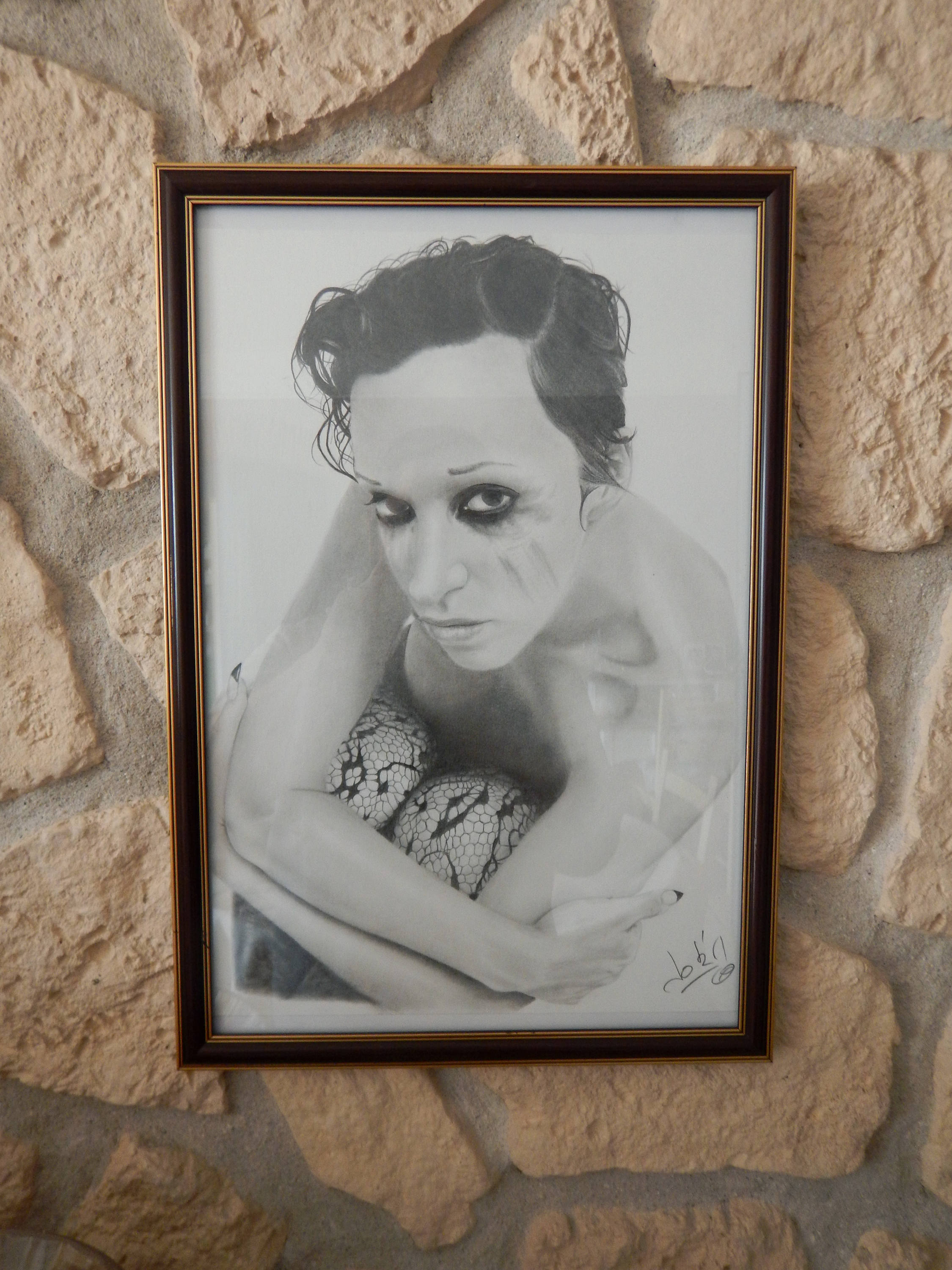 Yasemin Disney porno Mast rus onasi bilan jinsiy aloqa