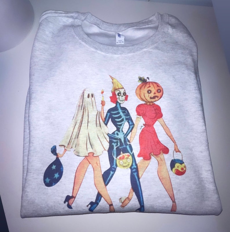 Vintage Halloween sweatshirt 