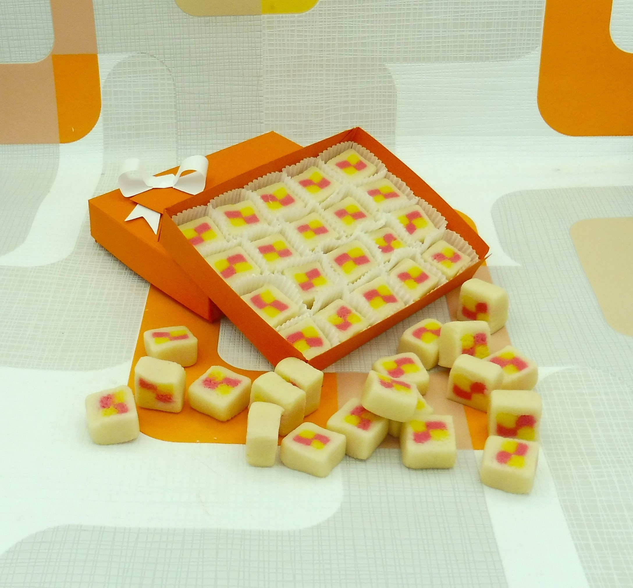 Battenberg Bites Box of 20 Marzipan Mini Battenburg Bites - Etsy UK