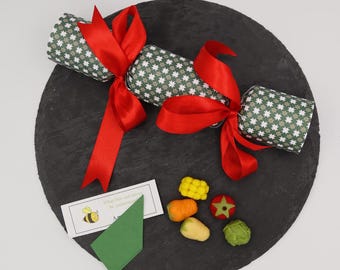 Silent Marzipan Christmas Crackers – Fill Your Own, Dark Green And White Star Design