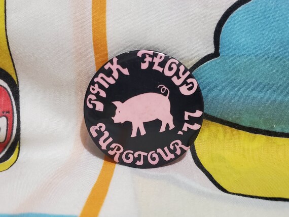 1977 Pink Floyd Eurotour 2.25" badge pin F176