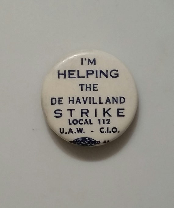 60s/70s De Havilland strike 1.25" pin badge - UAW