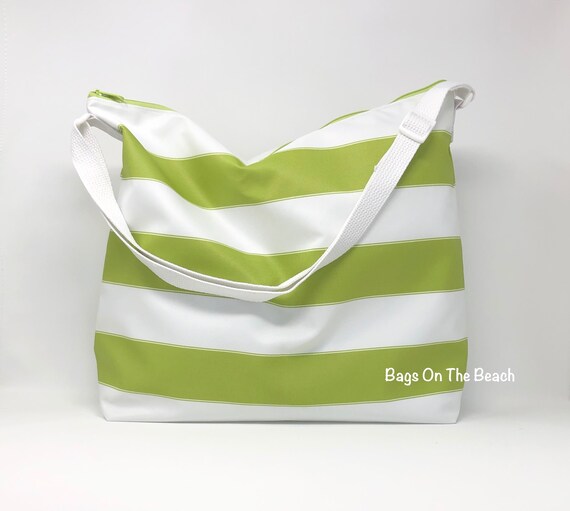 water resistant beach bag