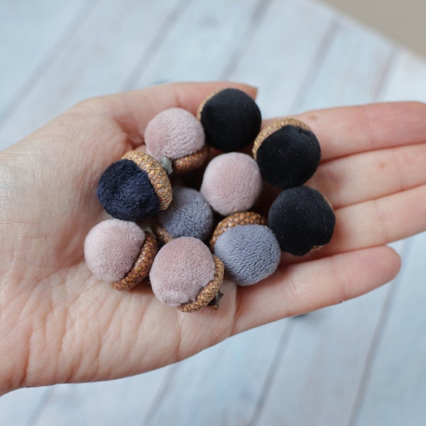 Set of 30 silk velvet acorns with real caps / choose a color: dusty rose, ultimate gray, estate blue, classic black