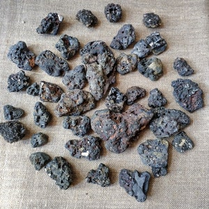 Schwarze Strandsteine - 39 Polierte Lavasteine, Terrarium Zubehör
