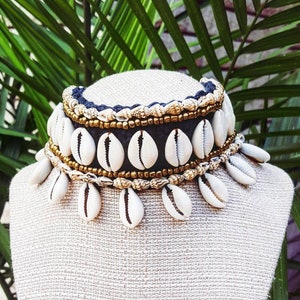 Cowrie Shell Choker, Black