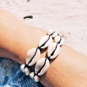 Cowrie Shell Choker - Natural Shell Necklace - Two-in-one Choker/Bracelet
