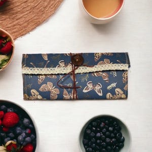 Expandable Coupon Organizer: Ephemera Holder with Lace Trim